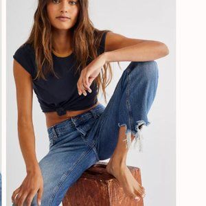 🔥  REVOLVE Free People We the Free Maggie Mid-Rise Straight-Leg Jeans NWT